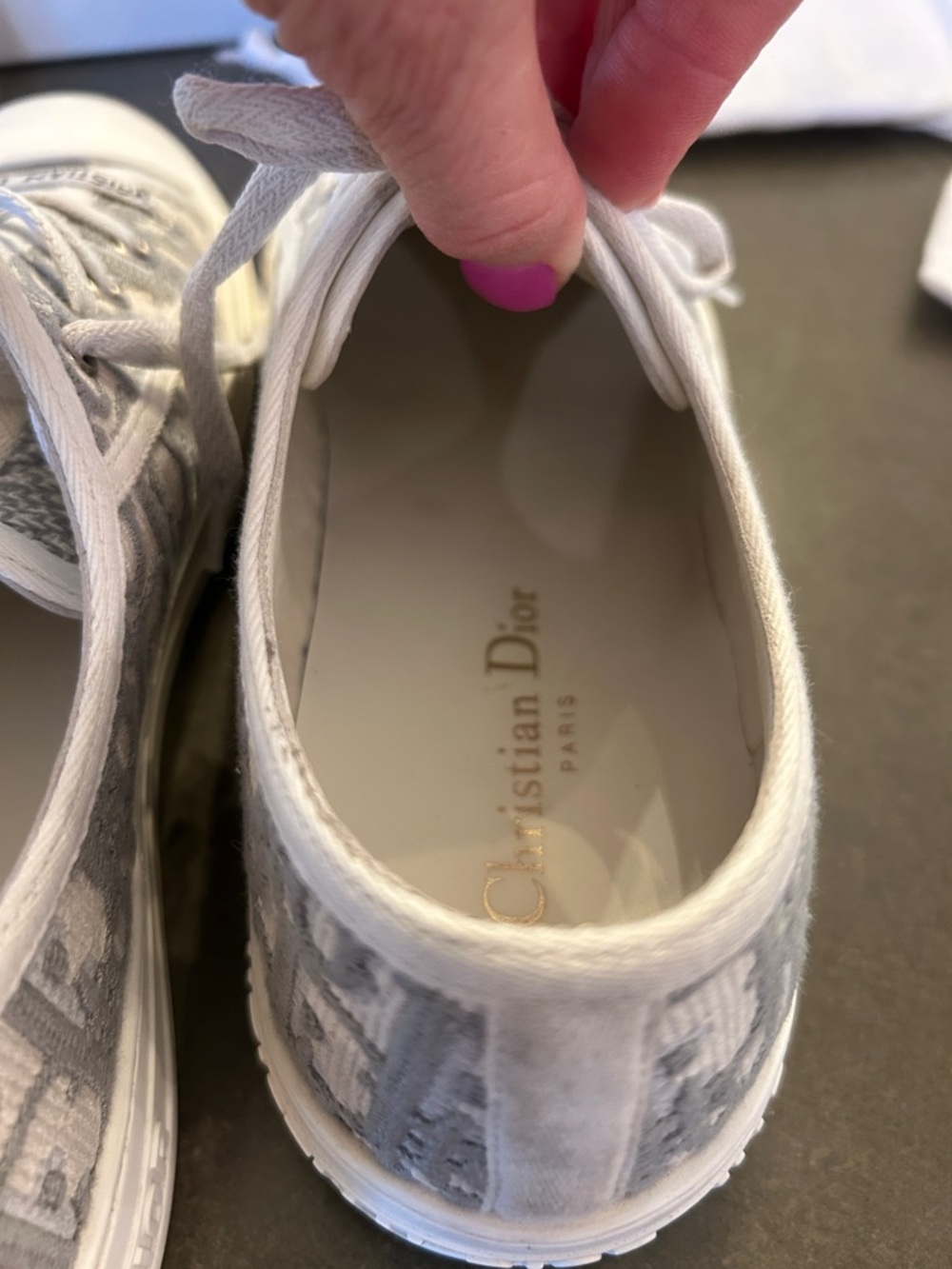 VG 100% Authentic Dior Gray/White Oblique Canvas Low-Top Sneakers - Picture 7 of 8